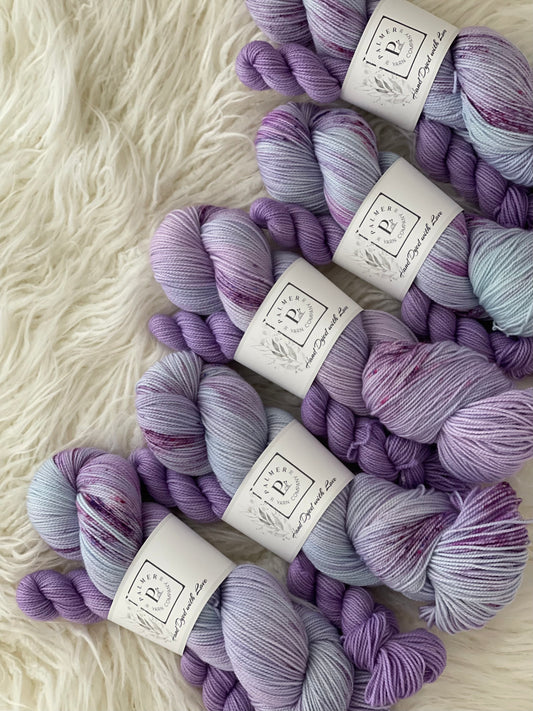 Lilacs Sock Set